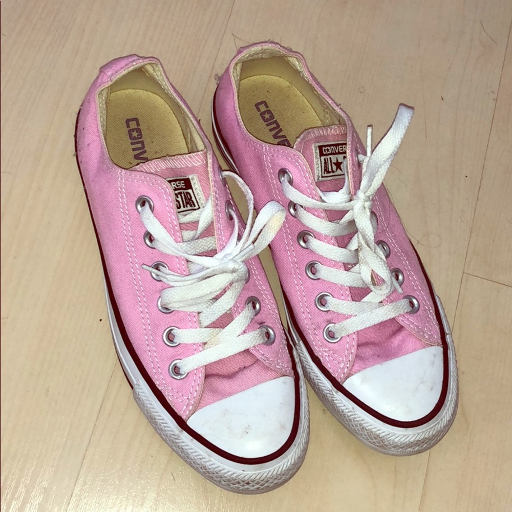 Pink converse